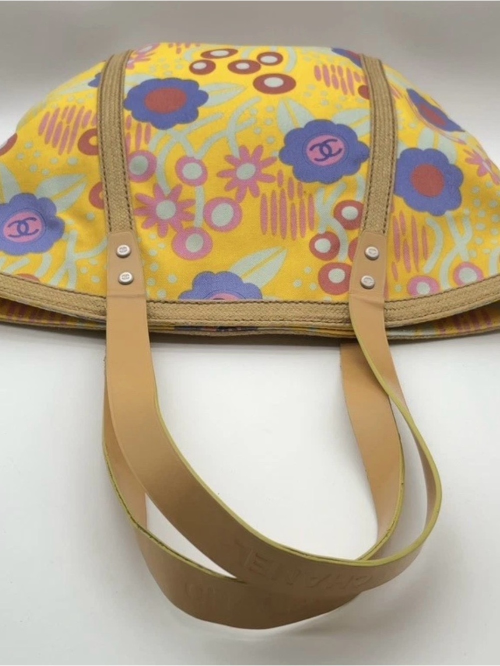 ⭐️⭐️⭐️Authentic CHANEL⭐️⭐️⭐️High Summer Flower Tote - Yellow Canvas & Leather - Picture 3 of 15